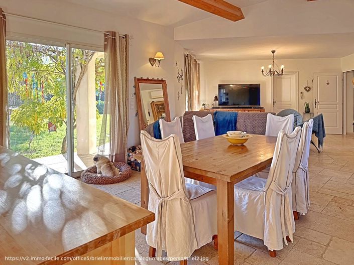 Image No.10-5 Bed House for sale