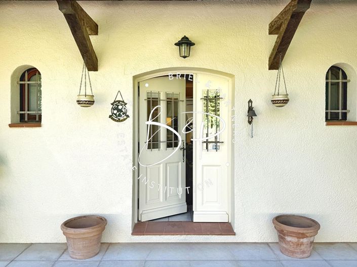 Image No.6-4 Bed House for sale