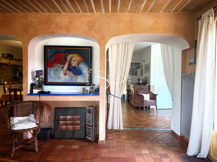 Image No.13-7 Bed House for sale