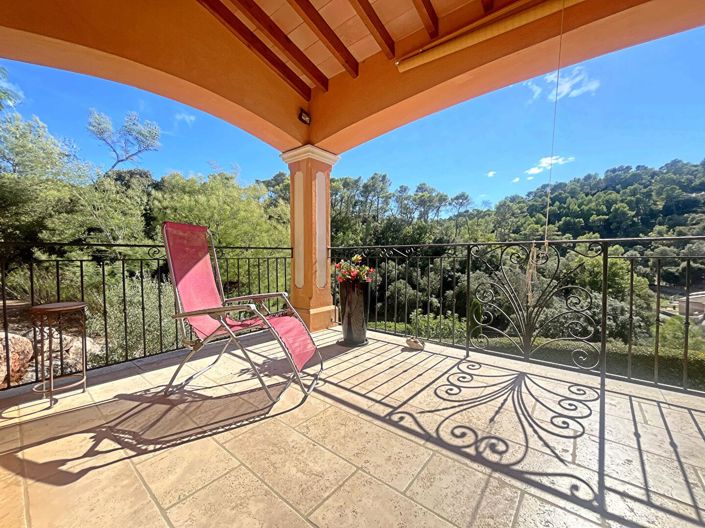 Image No.12-4 Bed House for sale