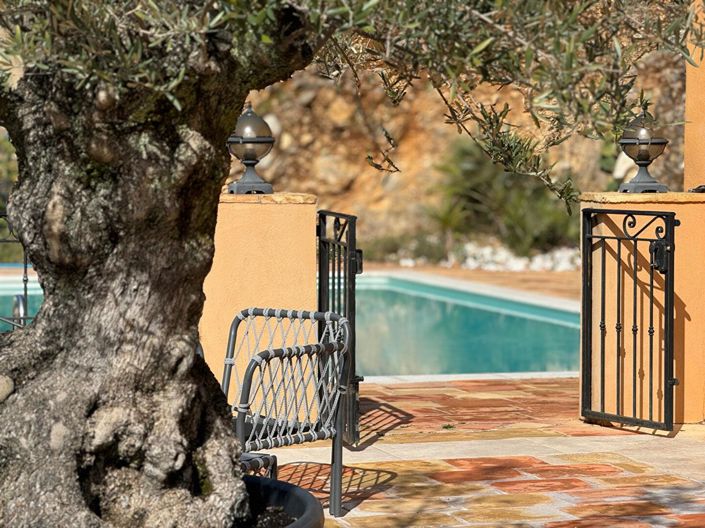 Image No.15-4 Bed House for sale