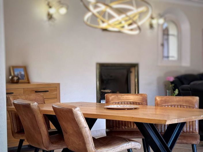 Image No.5-4 Bed House for sale