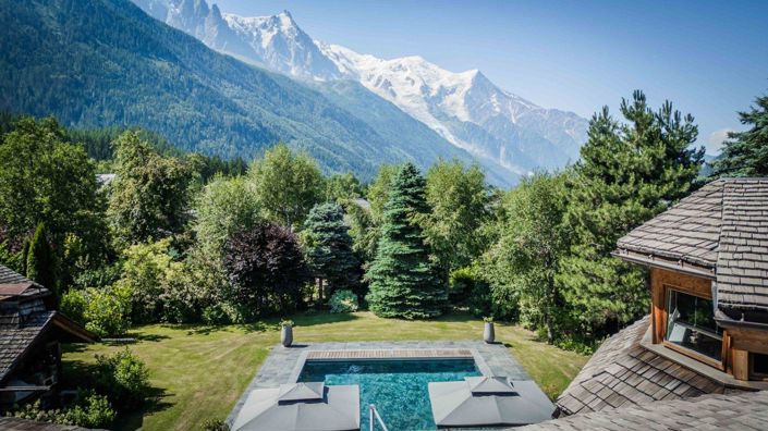 Image No.9-5 Bed Property for sale