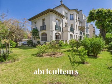 1 - Paris, Apartment