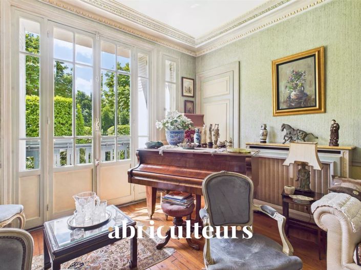 Image No.10-4 Bed Apartment for sale