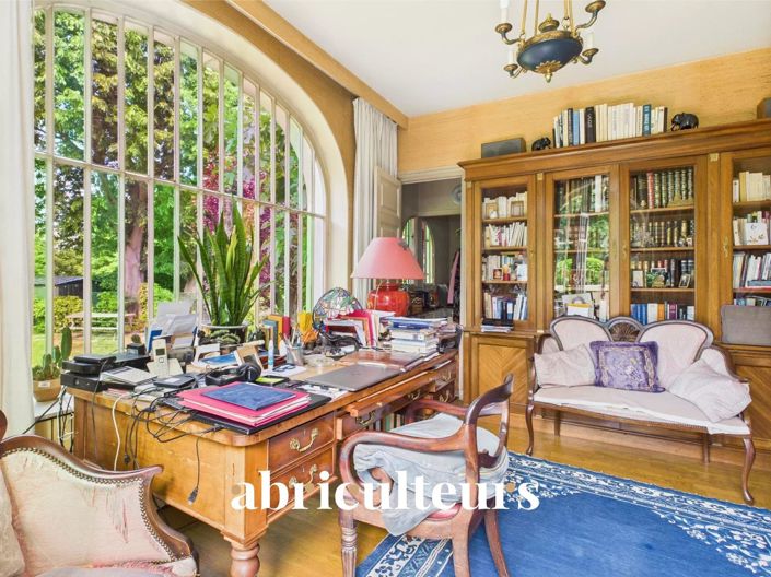 Image No.17-4 Bed Apartment for sale