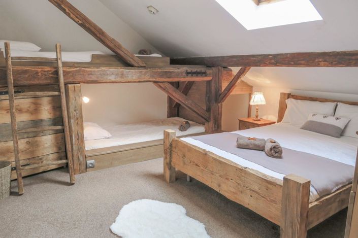 Image No.8-9 Bed House for sale