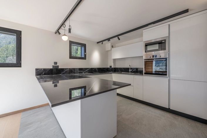 Image No.1-3 Bed Apartment for sale