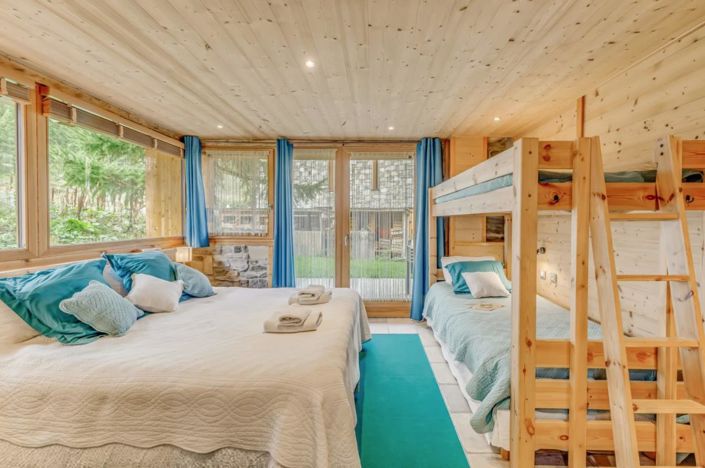 Image No.5-5 Bed House for sale