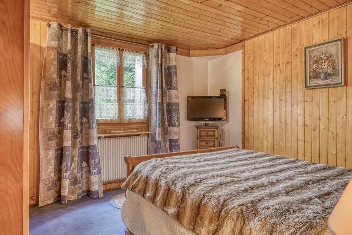 Image No.7-6 Bed House for sale