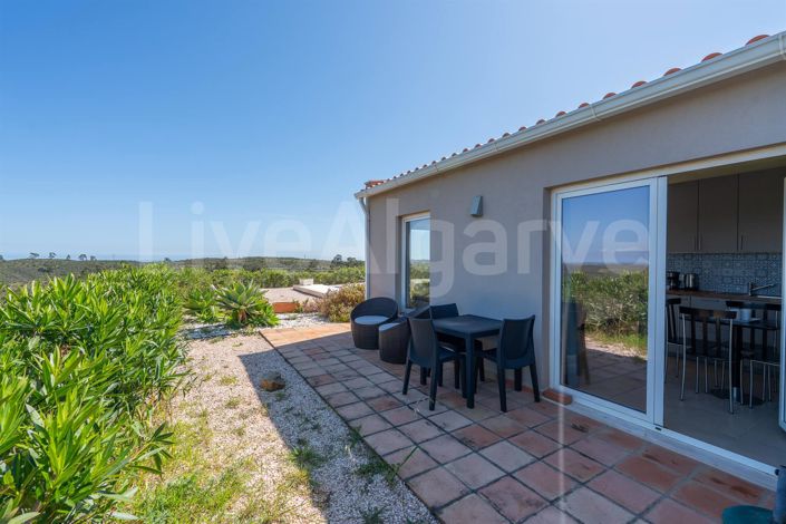 Image No.46-5 Bed House for sale