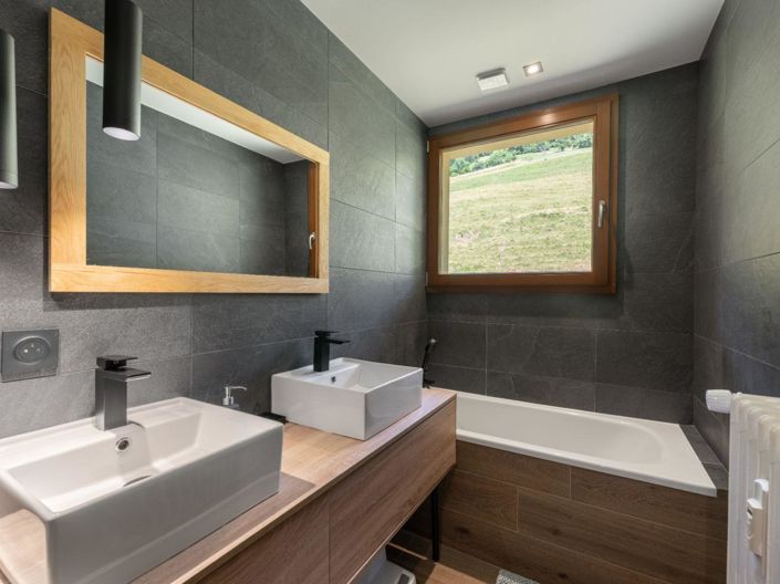 Image No.10-3 Bed Apartment for sale