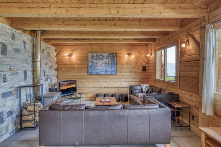 Image No.7-5 Bed House for sale