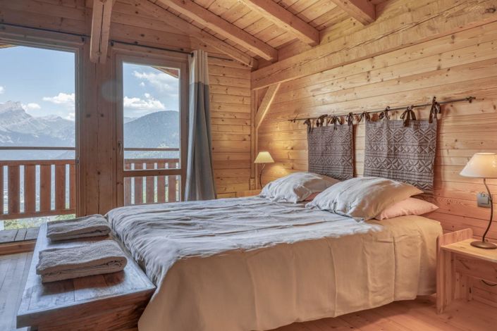 Image No.9-5 Bed House for sale