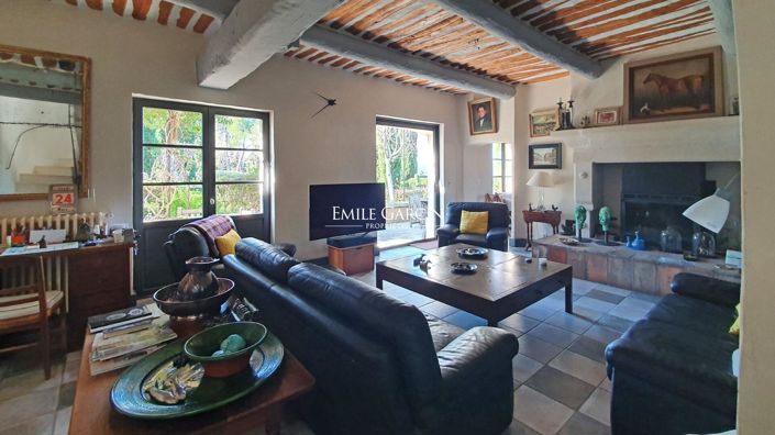 Image No.5-5 Bed House for sale