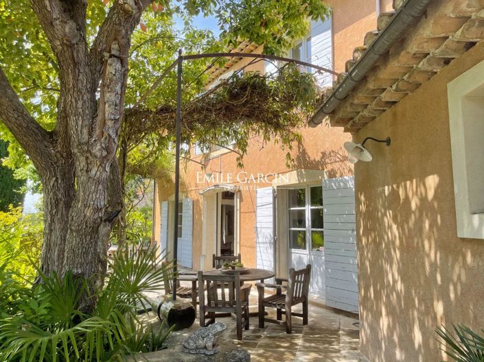 Image No.8-5 Bed House for sale