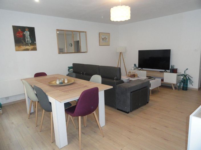 Image No.2-3 Bed House for sale