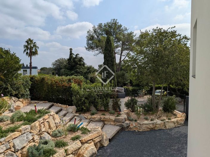 Image No.30-3 Bed House for sale