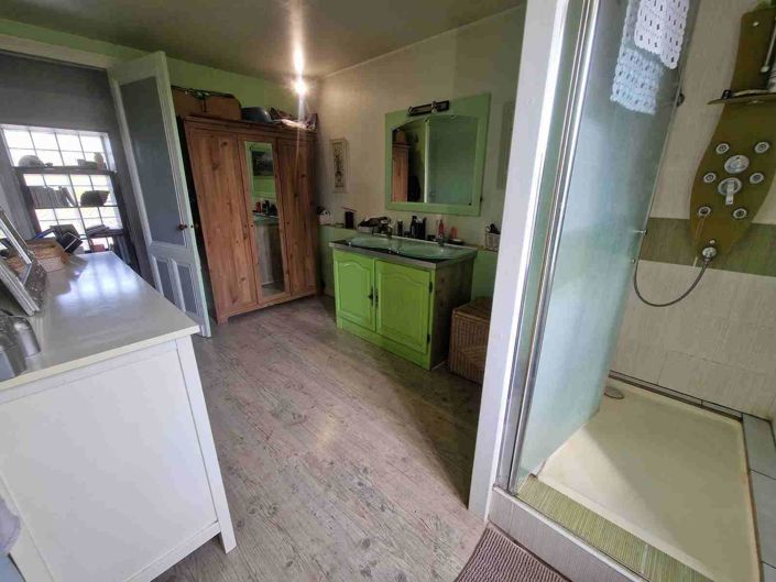 Image No.19-2 Bed House for sale