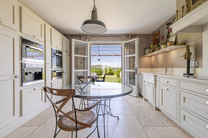 Image No.6-4 Bed House for sale