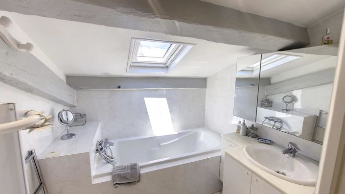 Image No.15-2 Bed Apartment for sale