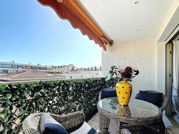 1 - Cannes, Apartment