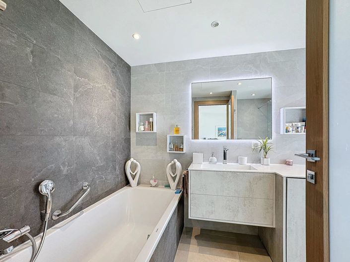 Image No.5-Apartment for sale