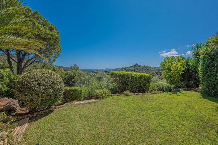 Image No.14-6 Bed House for sale