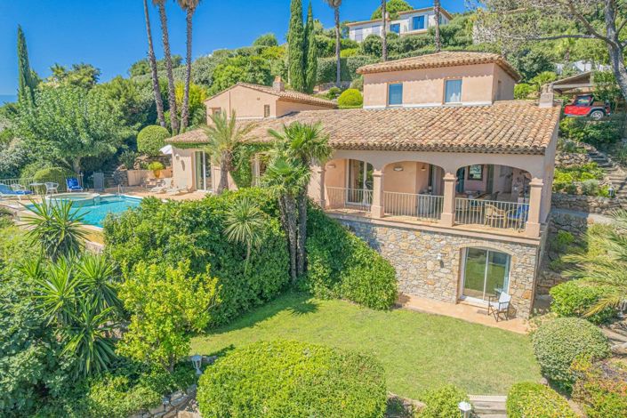 Image No.16-6 Bed House for sale