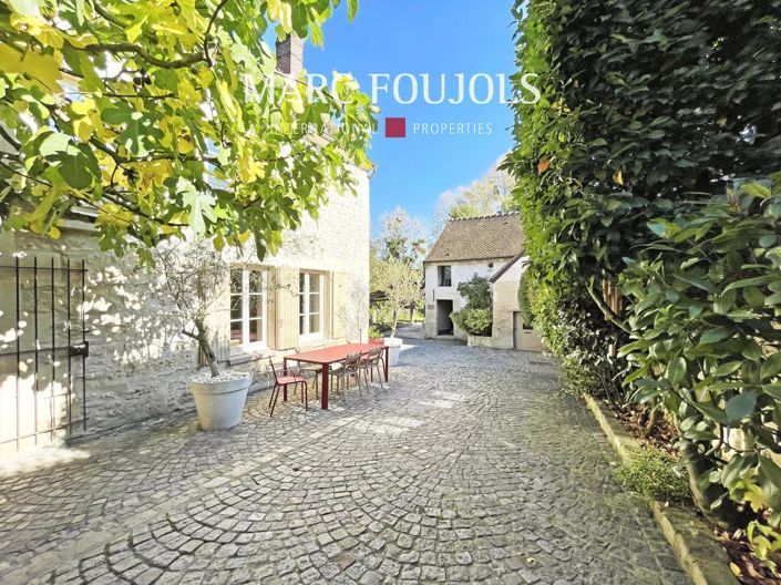 Image No.3-4 Bed House for sale