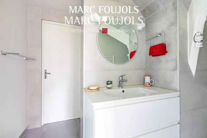 Image No.16-4 Bed House for sale