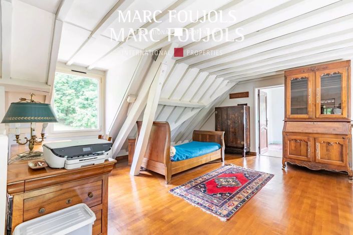 Image No.18-4 Bed House for sale