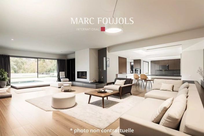 Image No.4-6 Bed House for sale