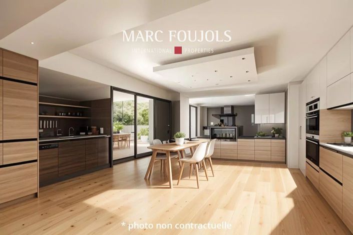 Image No.8-6 Bed House for sale