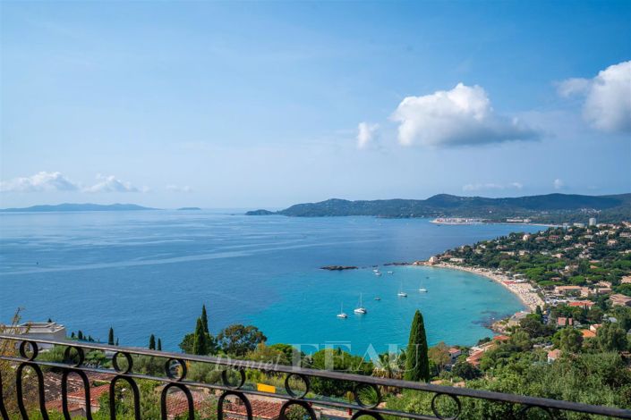 Image No.12-3 Bed House for sale