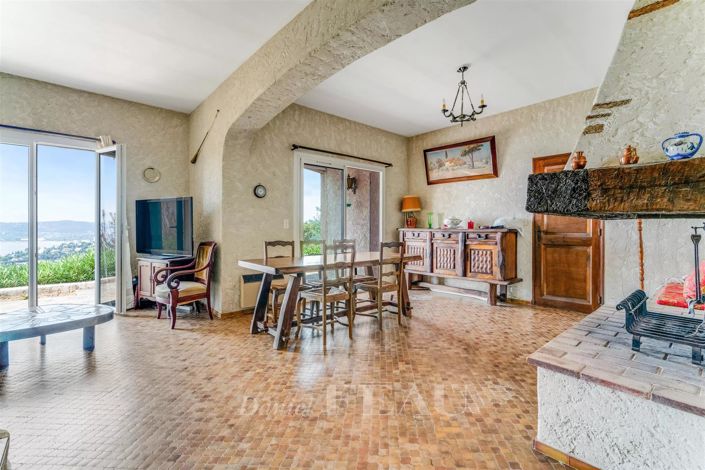 Image No.6-3 Bed House for sale