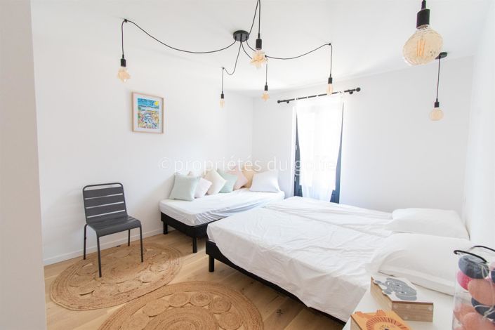 Image No.14-6 Bed House for sale