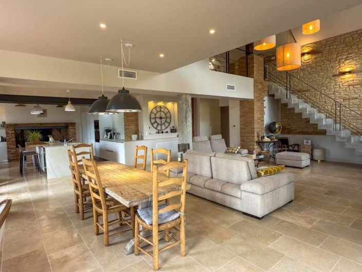 Image No.6-3 Bed House for sale