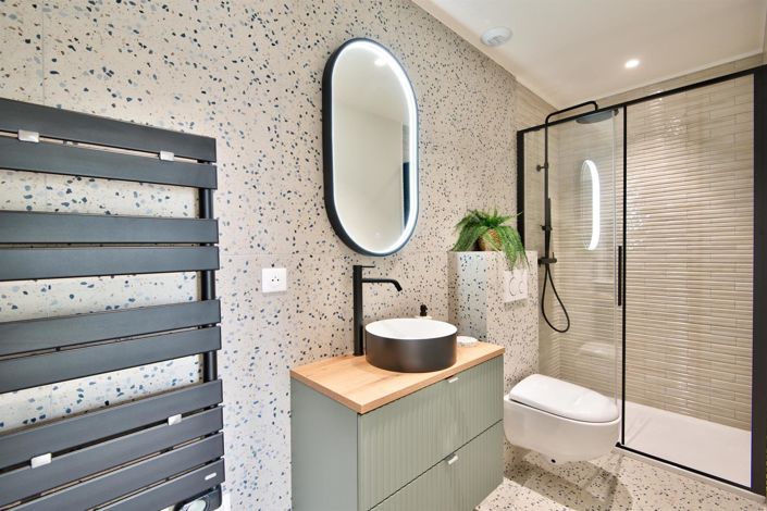 Image No.13-2 Bed Apartment for sale