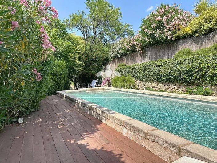 Image No.17-4 Bed House for sale