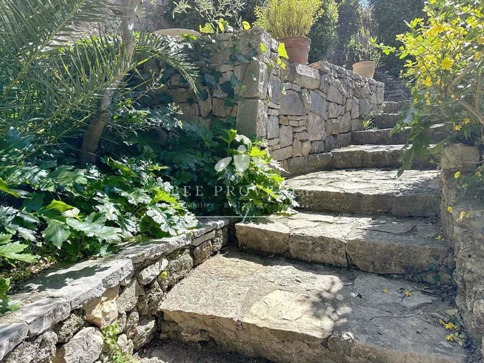 Image No.24-4 Bed House for sale