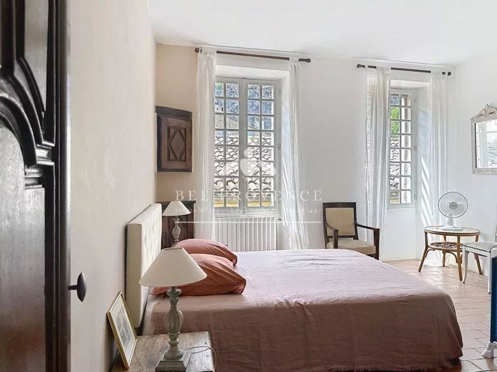 Image No.8-4 Bed House for sale