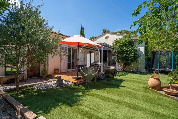 Image No.1-3 Bed House for sale