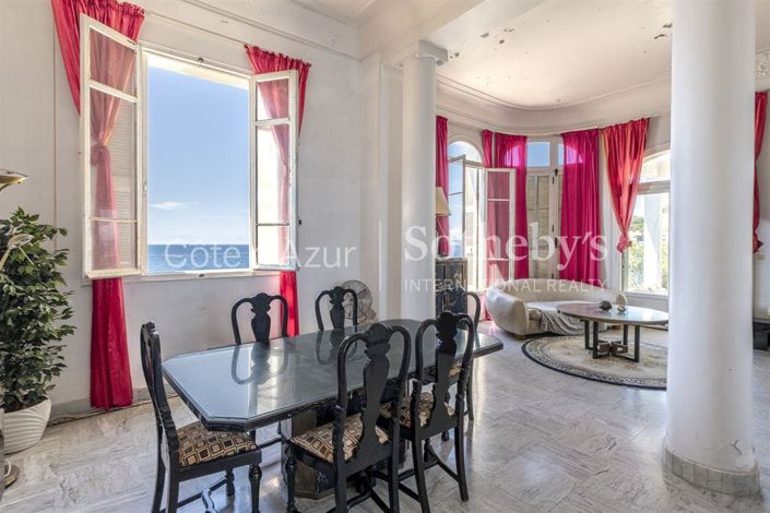 Image No.9-7 Bed Property for sale