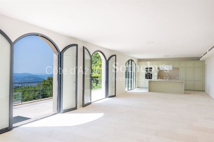 Image No.10-4 Bed House for sale