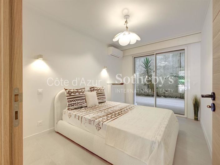 Image No.11-3 Bed Apartment for sale