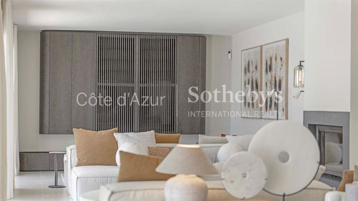 Image No.13-4 Bed Property for sale