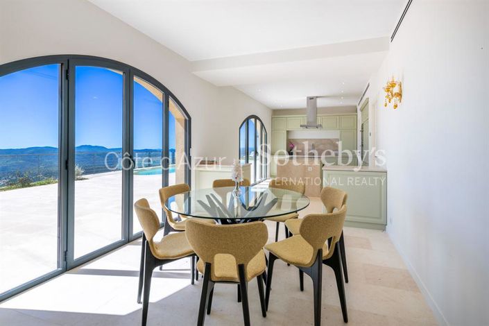 Image No.15-5 Bed House for sale