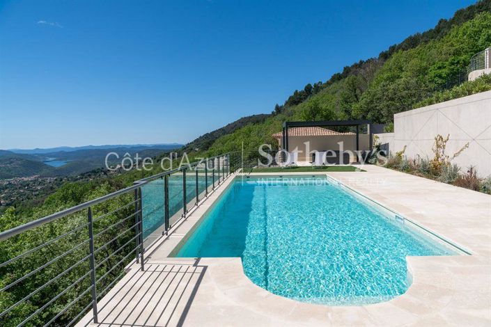 Image No.9-5 Bed House for sale