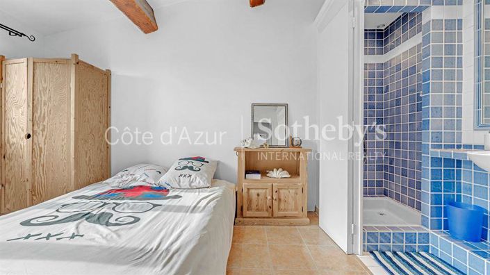 Image No.10-4 Bed House for sale